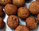 A picture of step 3 of Bran flour vada.