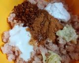 A picture of step 1 of Bihari kabab.