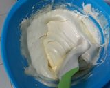 Foto langkah ke 5 dari resep Cake Potong.