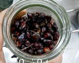 A picture of step 1 of Rose Hip Tea.