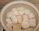 Foto langkah ke 2 dari resep Singkong Thailand (Thai Cassava with Coconut Sauce).