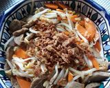 Foto langkah ke 7 dari resep Tumis tauge wortel bakso.