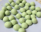 Foto langkah ke 5 dari resep Klepon Ketan Gula Merah.