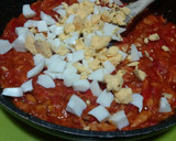 Foto del paso 4 de la receta: Hojaldre de atún, pimiento y tomate