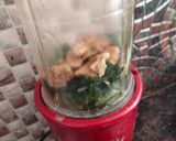 A picture of step 1 of Basil pesto sauce.