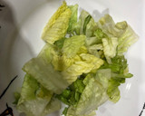 Foto del paso 1 de la receta: Ensalada verde a mi manera con emulsión de aceite y vinagre