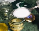 A picture of step 2 of 14th August Special cake Jars.