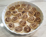 Cinnamon Rolls fehércsokis mázzal recept fázis 3 fotója