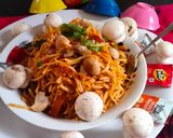 A picture of step 6 of Mushroom Hakka noodles.