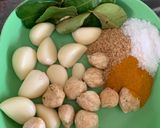 Foto langkah ke 1 dari resep Ayam Goreng Gurih.