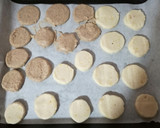 Foto del paso 8 de la receta: Mantecados de canela y de limón