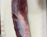Foto del paso 2 de la receta: Solomillo de cerdo ibérico adobado con puré de patatas