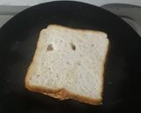 A picture of step 4 of Schezwaan Paneer Sandwich.