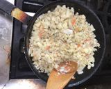 Hình bước làm 2 của món Cơm rang keto. (dành cho những bạn đang giảm cân như tớ :))