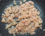 Foto del paso 1 de la receta: Masa de croquetas con pechuga de pollo y harina de arroz - sin gluten ni lactosa