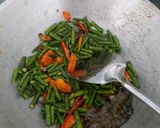 Foto langkah ke 3 dari resep Tumis Kacang Panjang Baso.