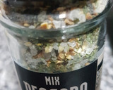 Foto del paso 4 de la receta: Rape con verduras y botones de rovellons en papillote
