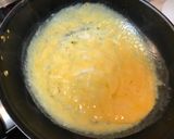 Foto del paso 3 de la receta: Tortilla con arroz (Omurice)