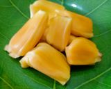 Foto langkah ke 3 dari resep Kue nagasari nangka versi potong.