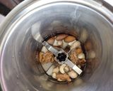 A picture of step 2 of Almond milk smoothie.