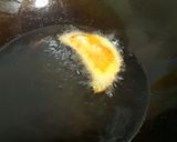 Foto del paso 15 de la receta: Quesadillas de Camarón con masa colorada
