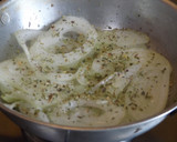 Foto del paso 2 de la receta: Sartencita de guisantes con huevo al pimentón