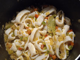 Guiso de papas con calamares