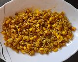 A picture of step 2 of Mung Bean Sprout Chat.