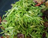 Foto langkah ke 3 dari resep Tumis Teri Bunga Pepaya.