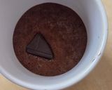 Foto del paso 3 de la receta: Mug cake de chocolate ☕ sin azúcar agregado, ni edulcorante, ni harina, ni lácteos ☕ 7 g proteínas