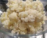 A picture of step 1 of Aloo Samosa.