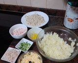 Foto del paso 1 de la receta: Buñuelos de atún y marisco con alioli express