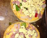 A picture of step 3 of Pita Breakfast Pizza.