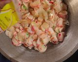Foto langkah ke 1 dari resep Kerupuk Seblak Pedas dan Gurih, Cocok untuk cemilan bersantai.