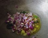 A picture of step 1 of Bhogi bhaji.