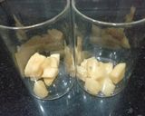 A picture of step 3 of Mango Mastani.