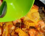 Foto langkah ke 6 dari resep Udang saus padang.