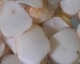 A picture of step 4 of Instant Potato Chips.