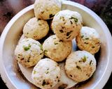 A picture of step 2 of Sabudana Vrat Parathas.