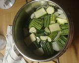 Foto del passaggio 1 della ricetta Crema di zucchine con Feta greca