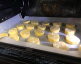 A picture of step 5 of White Chocolate Cookies.