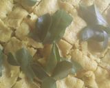 A picture of step 2 of Instant golden dhokla with groundnut coriander chutney.