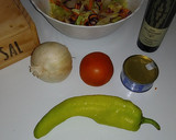 Foto del paso 1 de la receta: Ensalada primavera fácil y económica, con atún