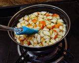 A picture of step 3 of Apple Jam With Cinnamon 🍎.
