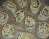 Sajtkrémes, darált húsos, sajtos csiga recept fázis 5 fotója