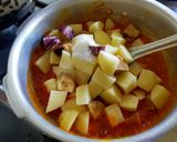 A picture of step 2 of Potato-Brinjal Subzi.