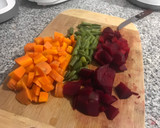 Foto del paso 2 de la receta: Pollo a la parrilla con ensalada cocida