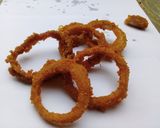 A picture of step 4 of Onion Crispy Rings.