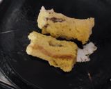 A picture of step 4 of Banana Nutella french toast.