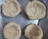 A picture of step 4 of Whole wheat paneer paratha.